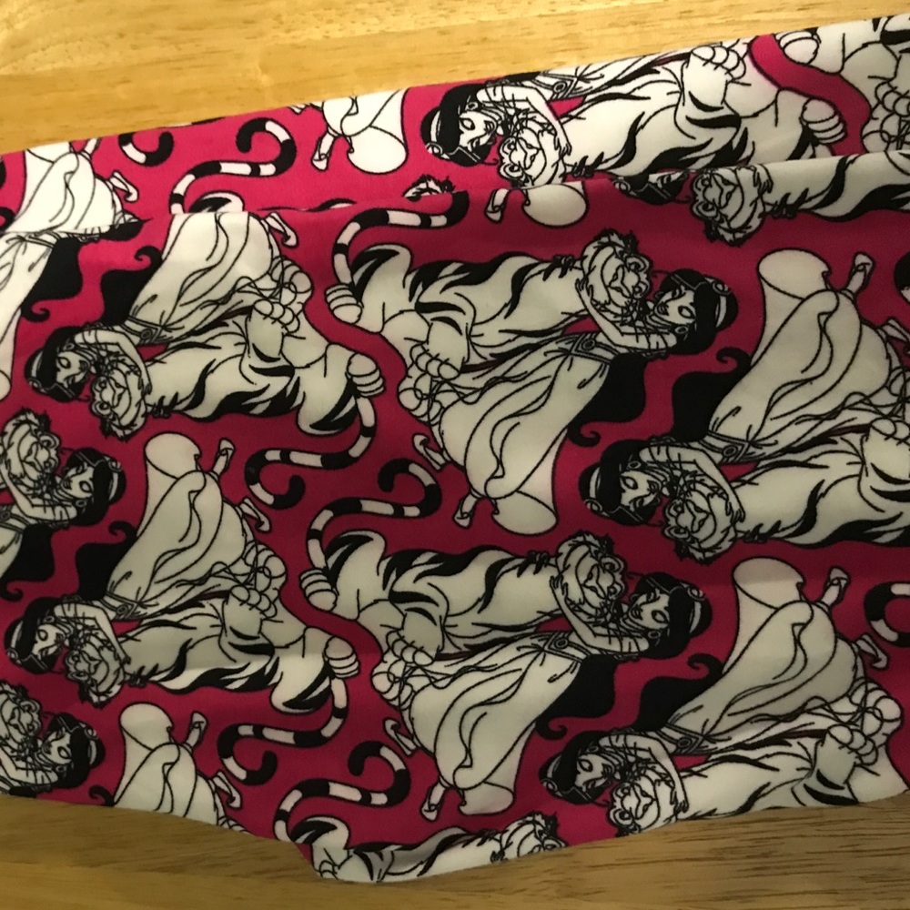 OS Lularoe Disney Jasmine and Rajah leggings